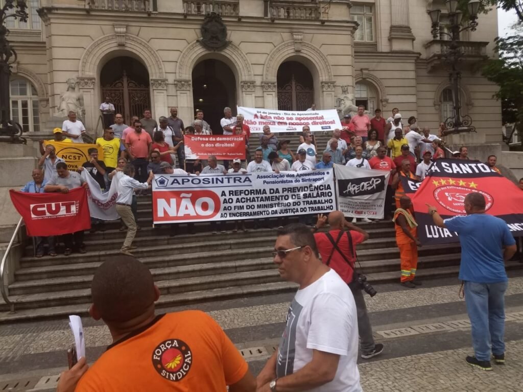 SINTIUS PARTICIPA DE MANIFESTO CONTRA A REFORMA DA PREVIDÊNCIA EM SANTOS NO DIA 24