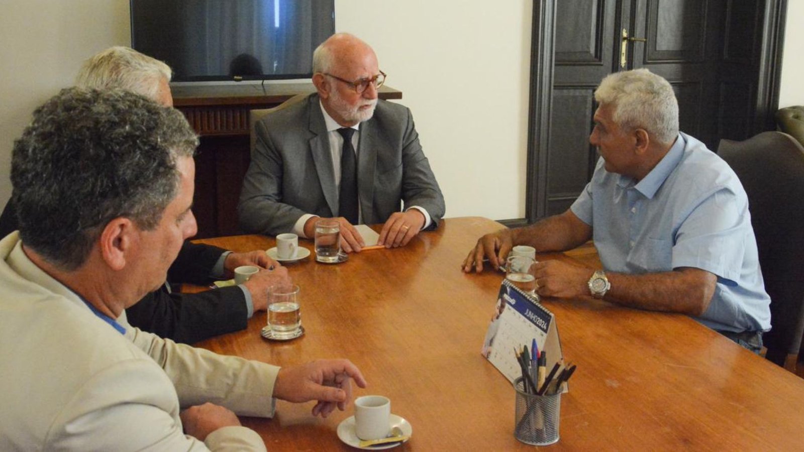 24 05 2024 encontro tanivaldo com advogados sintius