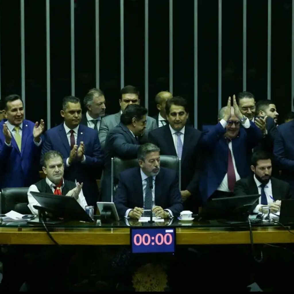 Sintius 2024 Insta e facePost do Instagram