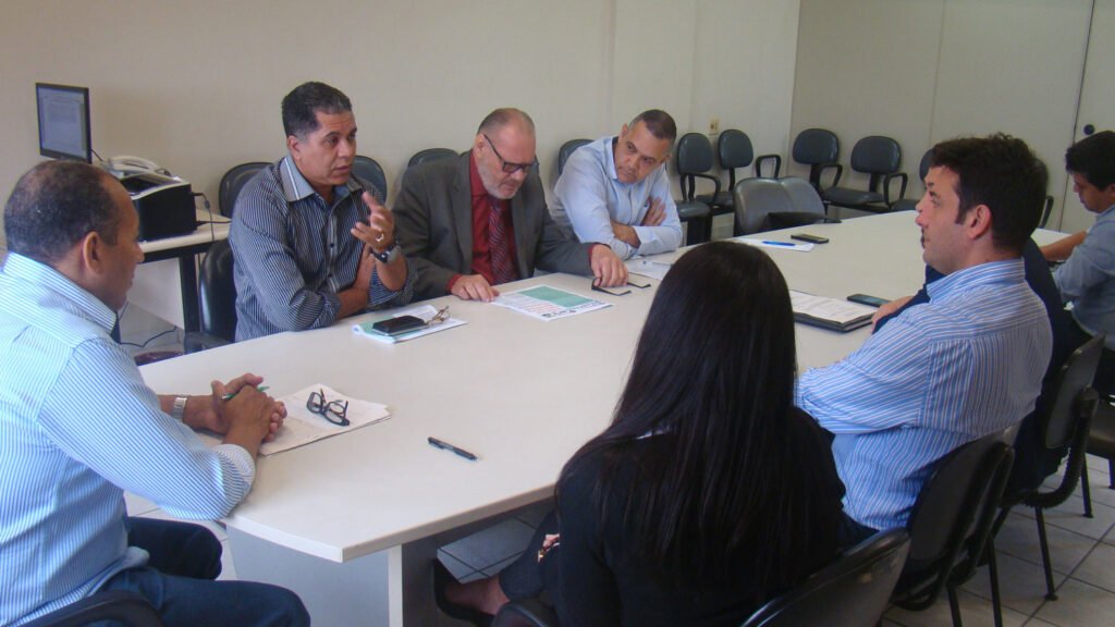 Mesa-redonda Bureau Veritas